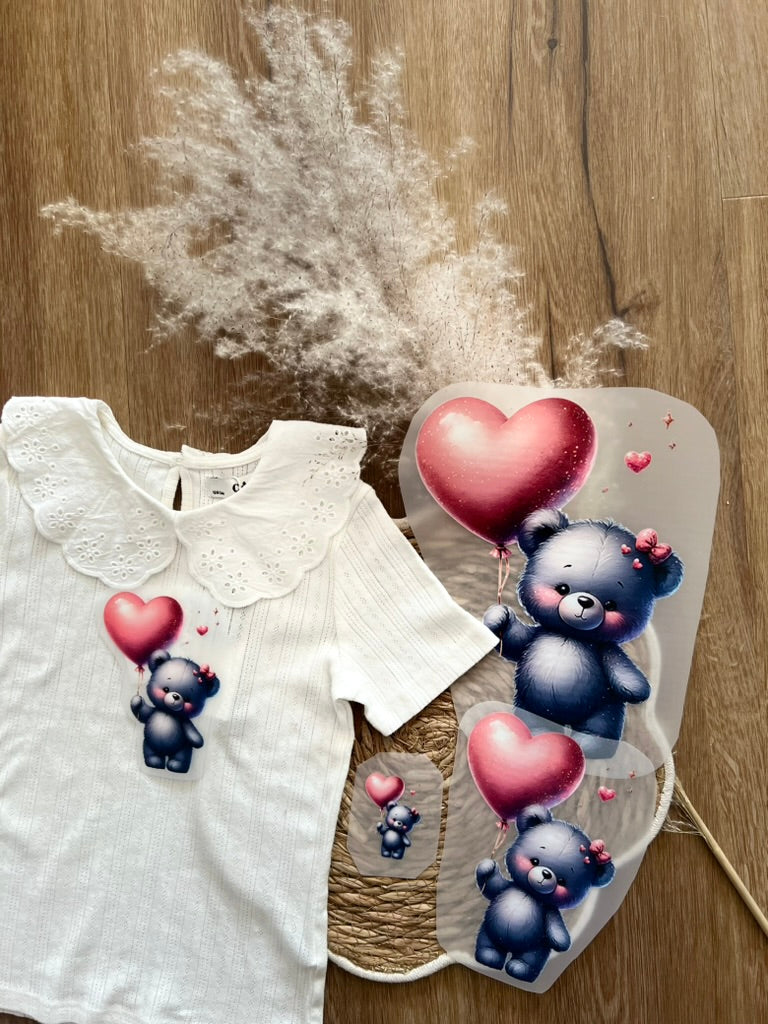 Bügelbild Teddy mit Herzballon